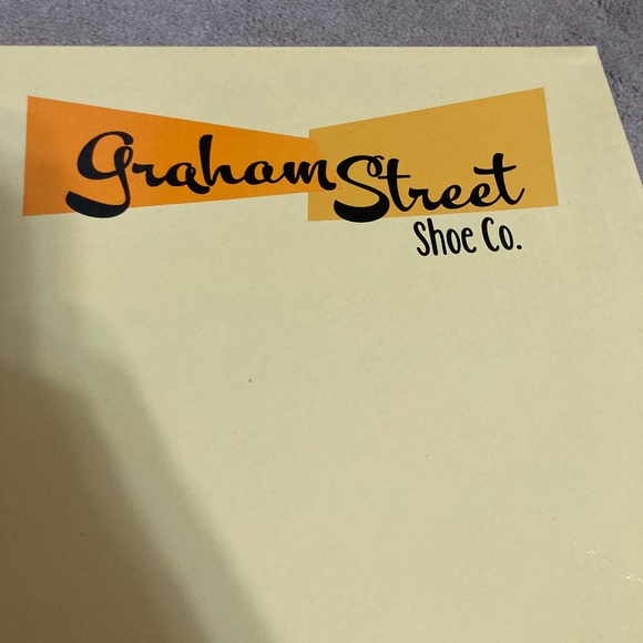 High Heels - Picture 2 of 5